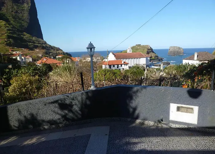 In With Ocean Views * Porto Da Cruz