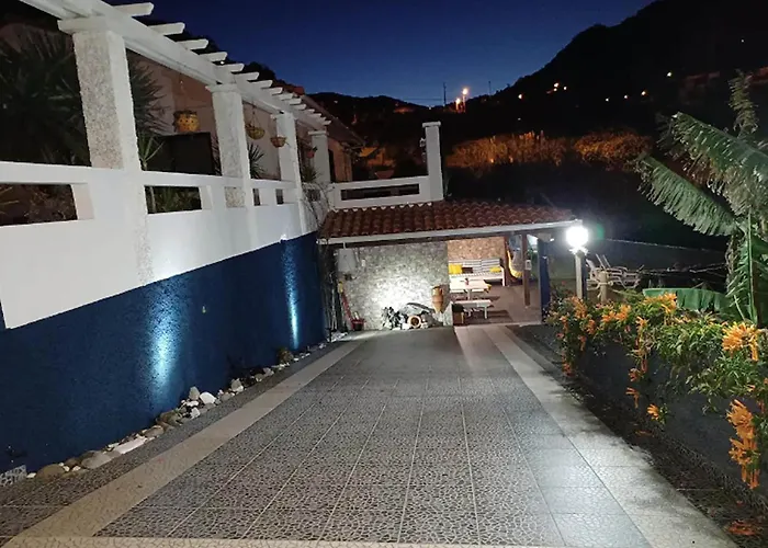 In With Ocean Views Ferienhaus *