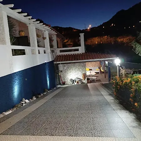 In With Ocean Views Дом отдыха *