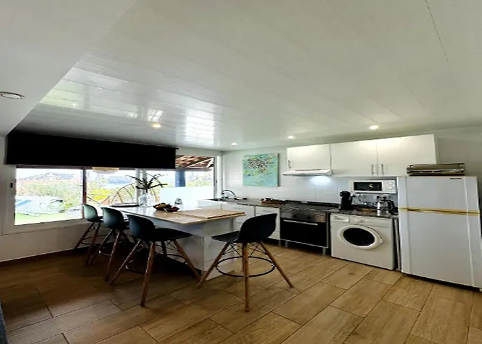 Сasa de vacaciones In With Ocean Views *